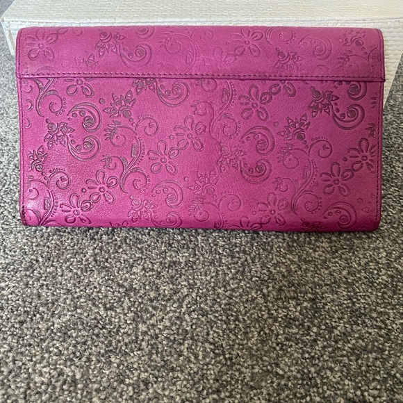 🔥 Clearance Sale - Leather Saddler travel clutch/purse - Picture 4 of 4